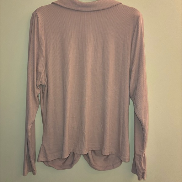 NWOT Old Navy Women’s Quartz Pink Fitted Button-down Top Size 2X - Picture 8 of 8